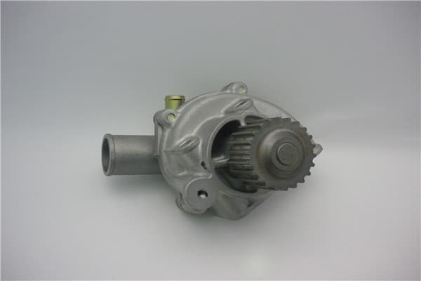 Devirdaim Su Pompası Mazda E2200 R2 / Kia Besta R2 2.2L 93-> / Suzuki Vitara 2.0L RF SV420D SQ420D 9 4-03 Komple Alt Kapağı Üstünde