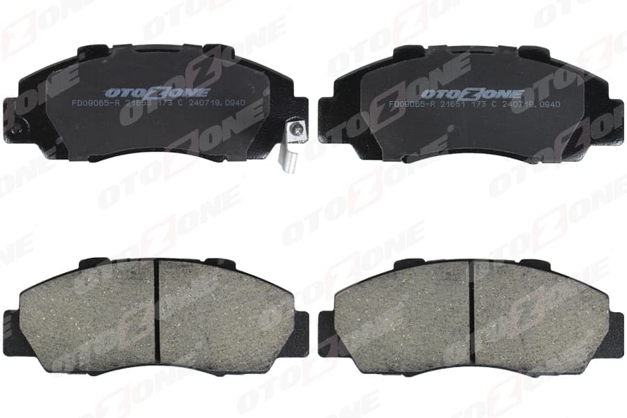 Ön Fren Balata Honda Accord Euro 2.0L F20Z1 F20B5 A/t CE8 CH3 Kasa 96-02 / CR-V 2.0L B20B3 B20Z1 RD1 Kasa 96-01 / HR-V 1.6L D16W1 GH Kasa 99-07 - Aşınma İkaz Soketli
